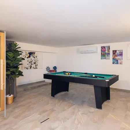 Villa Private Seaside Porat In Ostricka Luka, Kanica, Rogoznica With Pool