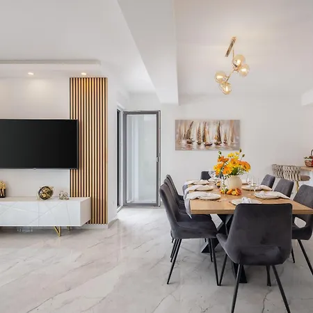 Private Seaside Porat In Ostricka Luka, Kanica, Rogoznica With Pool Villa Zaglavice